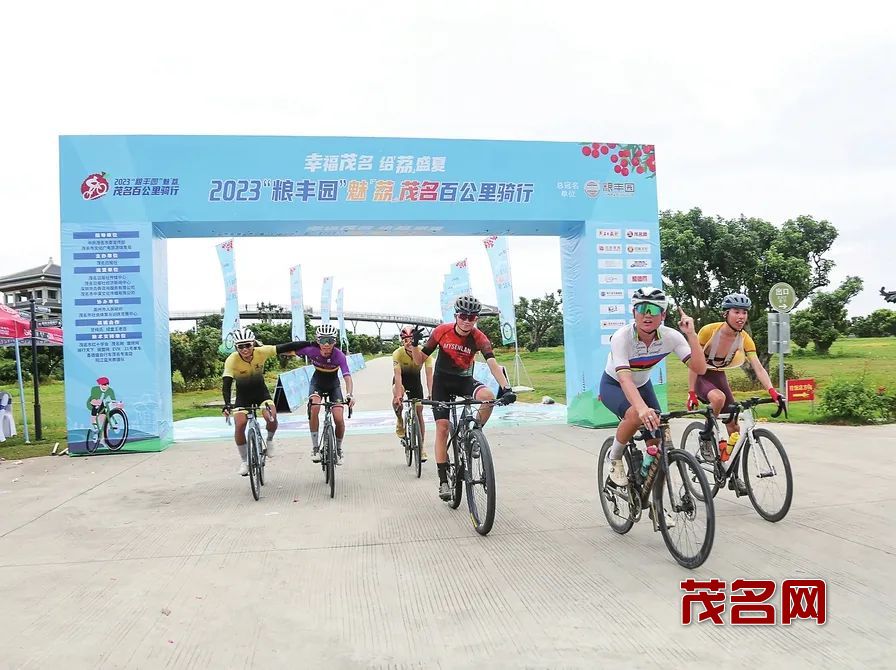 1688369216722560.jpg 11.jpg